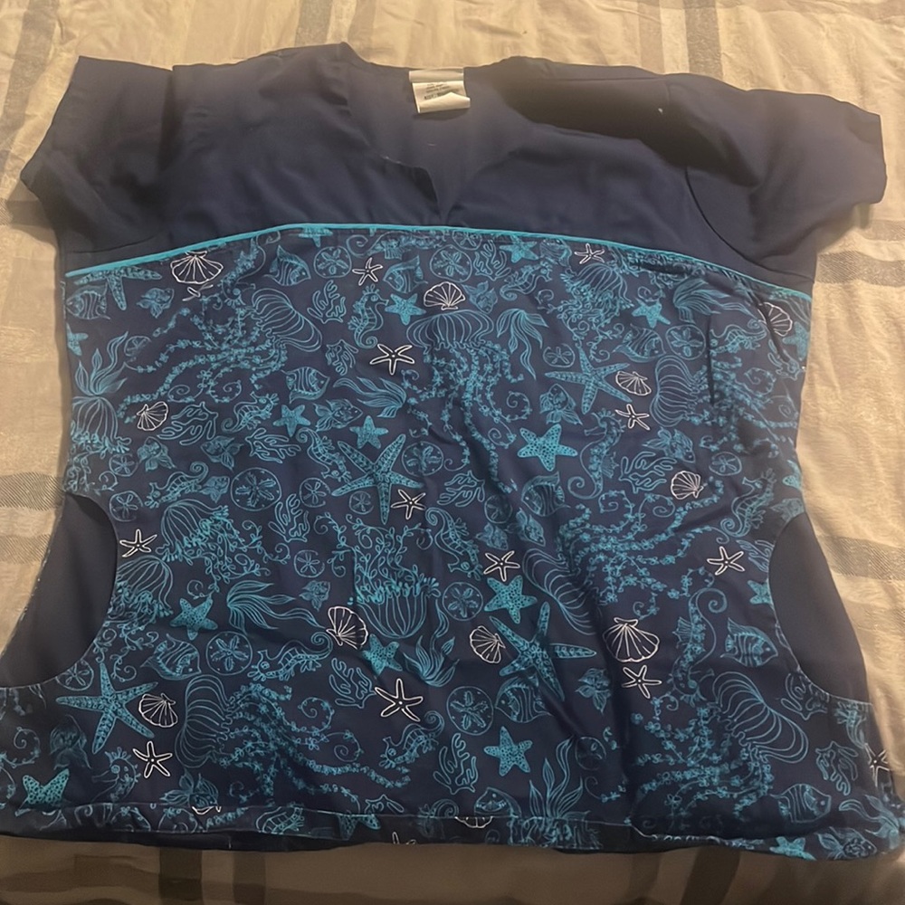 Scrub top